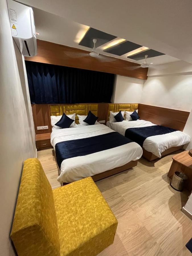Hotel Palak Villa Ahmadábád Kültér fotó