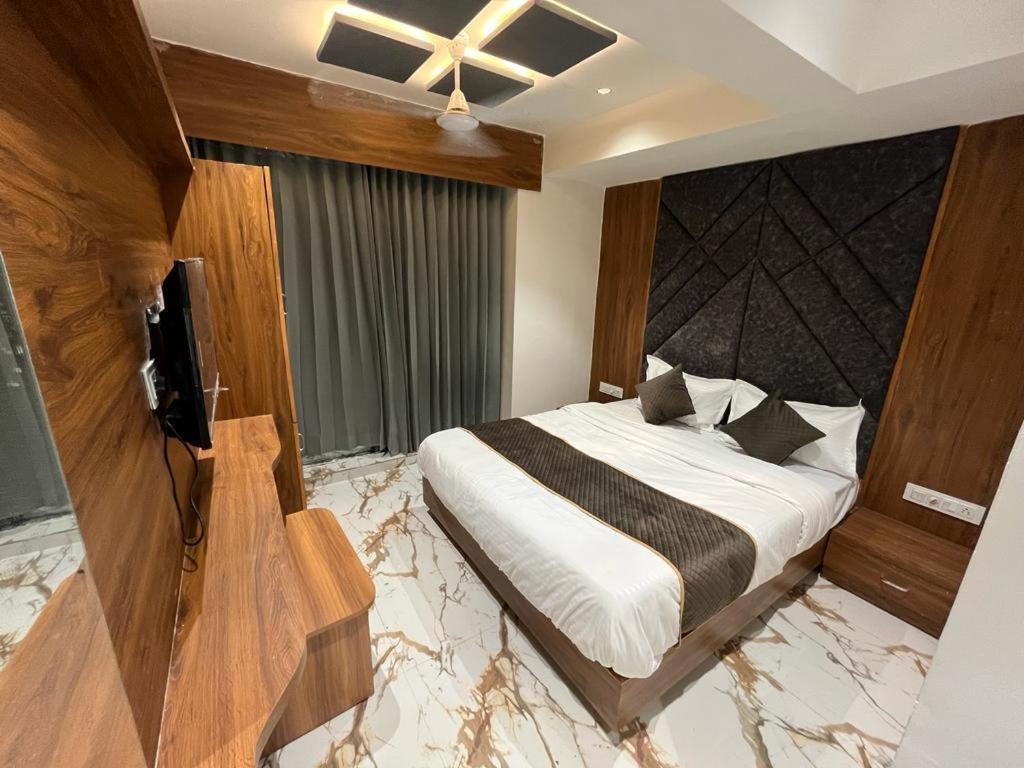 Hotel Palak Villa Ahmadábád Kültér fotó