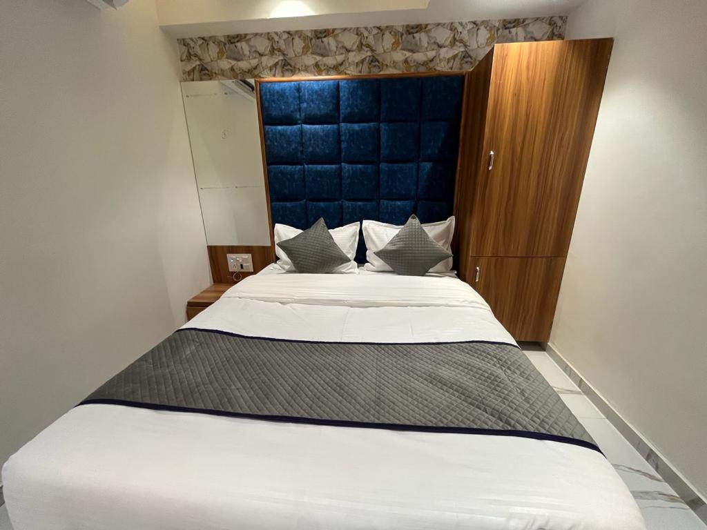 Hotel Palak Villa Ahmadábád Kültér fotó